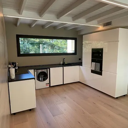 Apartment With Garden